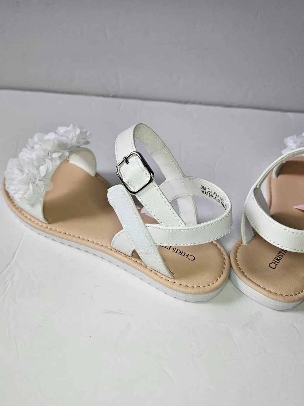 Christie & Jill Ava White Floral Strap Kids Sandals Size 2